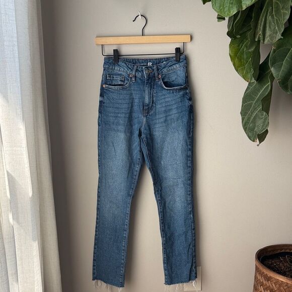 Forever 21 Straight Leg Denim Jeans - Picture 1 of 6